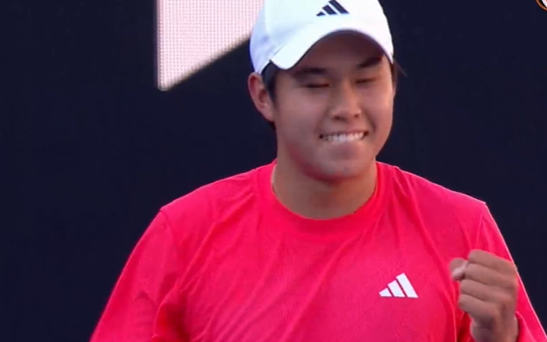 Đánh bại Moutet sau 3 séc, Learner Tien lọt vào vòng 4 Australian Open 2025