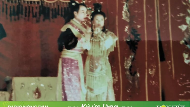 Xuân xưa xem hát bội cúng đình