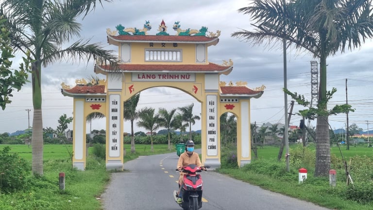 Xã nông thôn mới kiểu mẫu này ở Ninh Bình có làng quê thông minh, dân hưởng tiện lợi từ chuyển đổi số