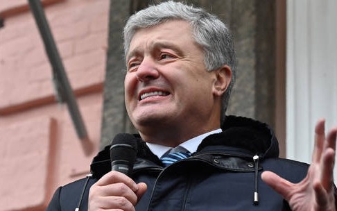 Ông Zelensky bất ngờ ra tay trừng phạt cựu Tổng thống Ukraine Poroshenko
