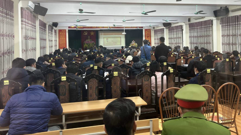 Đấu giá đất Phúc Thọ: Thu hút hơn 100 người tham gia, giá trúng cao nhất gần 47 triệu đồng/m2
