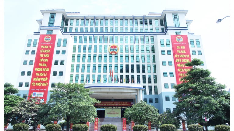 34 cán bộ, công chức, viên chức Trung ương Hội Nông dân Việt Nam xin nghỉ hưu trước tuổi