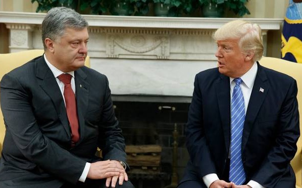 Cựu Tổng thống Ukraine Poroshenko tuyên bố bất ngờ về sự quyết đoán của ông Trump