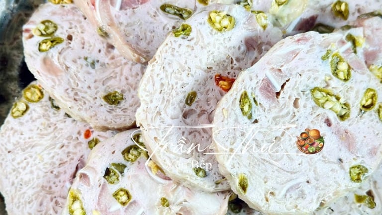 Mách bạn làm món chả bì tai ớt xiêm xanh, cay nồng nhưng cực kỳ hấp dẫn