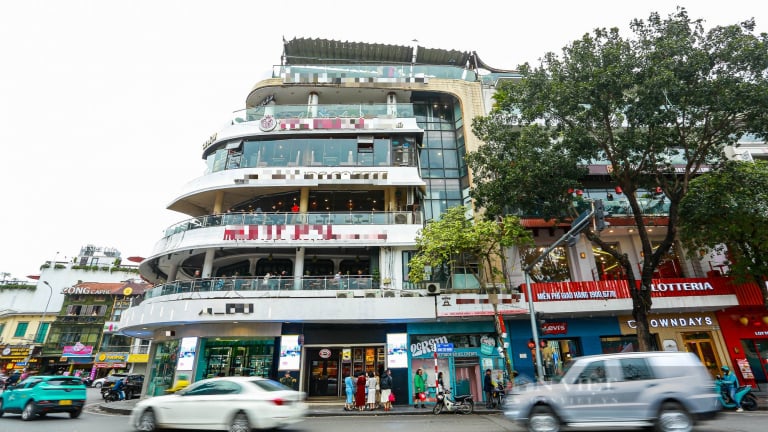 Hà Nội 'chốt' phá dỡ Hàm cá mập trước ngày 30/4