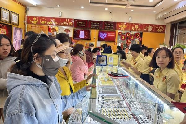 Nhà đầu tư thận trọng, tránh tâm lý sợ mất cơ hội khi giá vàng tăng