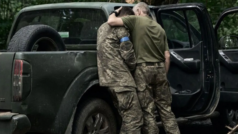 Phim kinh dị, thảm họa, sụp đổ -  binh sĩ Ukraine tiết lộ về cuộc rút lui khỏi Kursk
