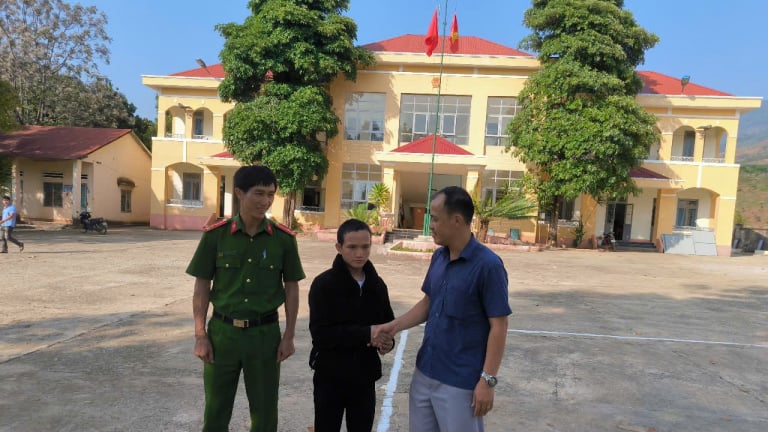 Giải cứu thành công công dân Kon Tum bị lừa sang Campuchia