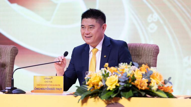 Tin tối (26/3): Ông Nguyễn Đức Thụy thay ông Trần Anh Tú tại VFF?