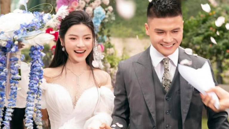 Giữa “sóng gió”, Quang Hải đăng đàn khẳng định tình yêu với Chu Thanh Huyền