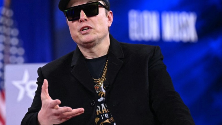 Tỷ phú Elon Musk bất ngờ kêu gọi 'ân xá' cho Tổng thống Ukraine Zelensky 