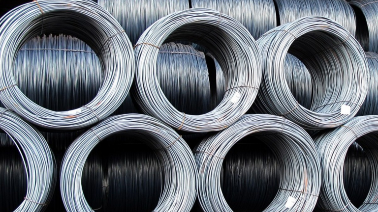 Giá quặng sắt kéo dài chuỗi giảm do căng thẳng thương mại Mỹ - Trung
