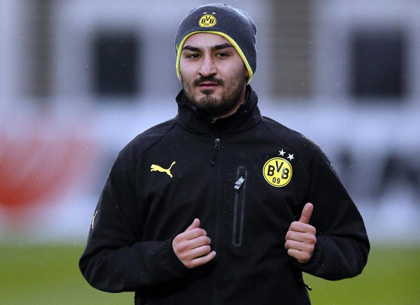 Bayern quyết “hớt tay trên” M.U trong vụ Gundogan