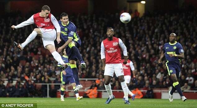 Wigan bắn sập “pháo đài” Emirates của Arsenal