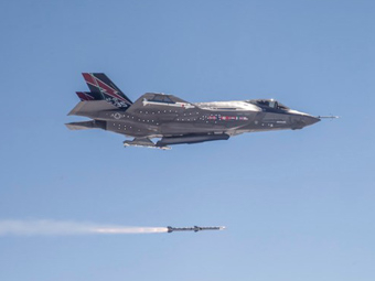 Nhật muốn mua 100 máy bay chiến đấu F-35 nhằm đối phó Trung Quốc?
