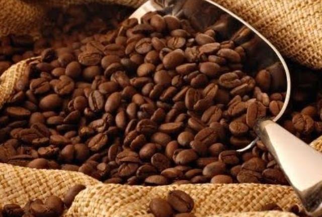 Giá nông sản hôm nay 15.11: Hai sàn đảo ngược trái chiều, giá cà phê robusta tiếp tục tăng trở lại, từ 200 - 400 đồng/kg