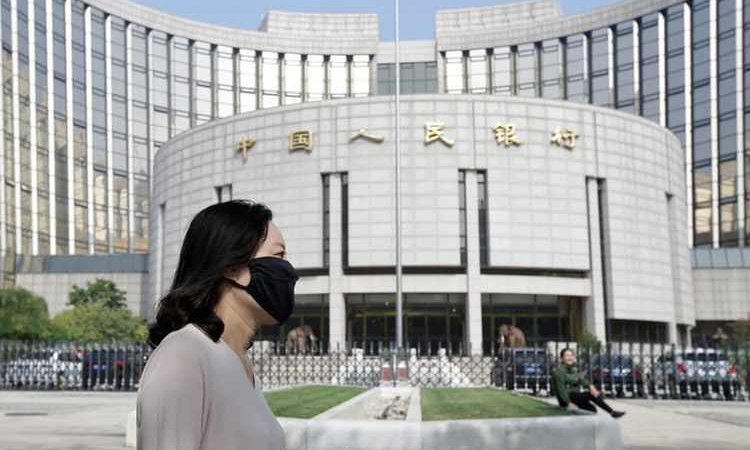 Kinh tế Trung Quốc ngấm đòn dịch Covid-19, PBOC ám chỉ mạnh tay hỗ trợ