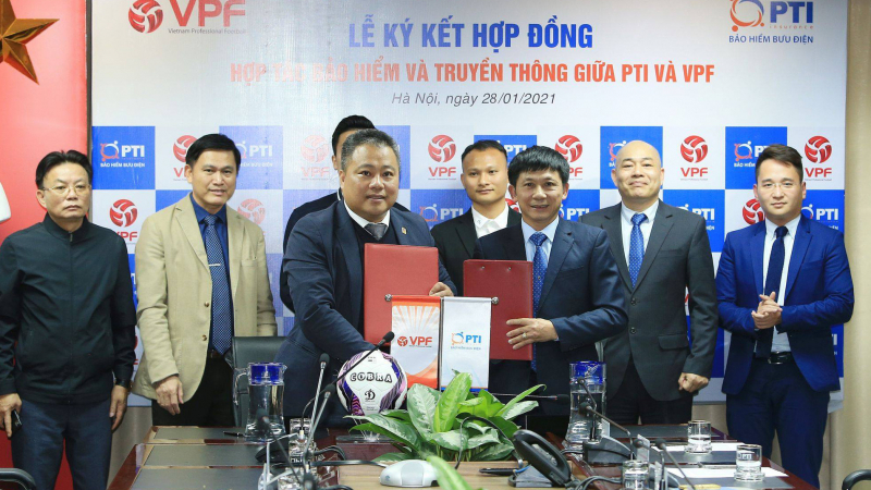 PTI chi bao nhiêu tiền bảo hiểm cho V.League?