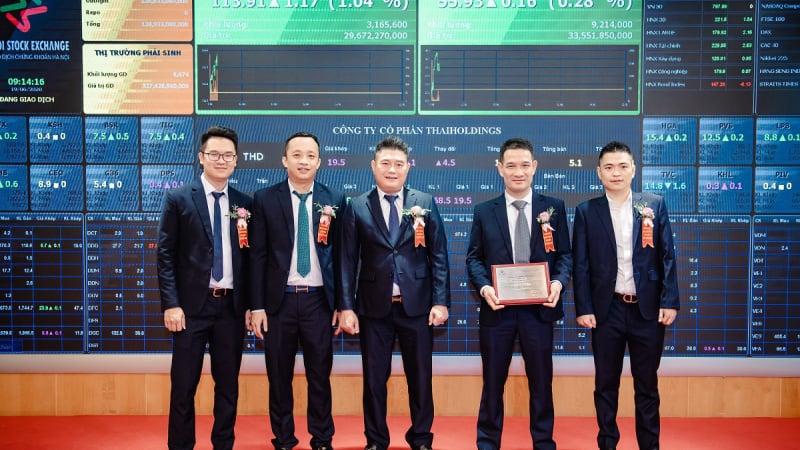 Thaiholdings: Tổng giám đốc đăng ký mua vào 1 triệu CP sau khi em trai ‘bầu Thuỵ’ lên nắm quyền