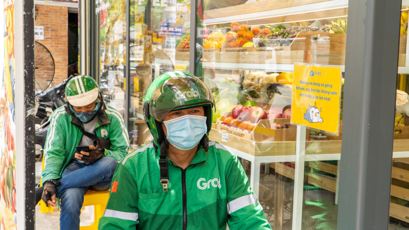 Grab Việt tặng 50.000 gói bảo hiểm PTI cho tài xế Grab trong mùa dịch