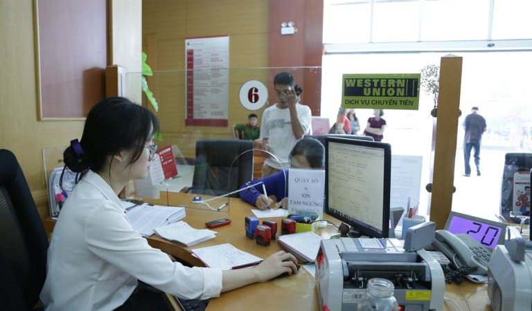 Thống đốc Nguyễn Thị Hồng yêu cầu NHTM hỗ trợ hoạt động thu mua, tạm trữ thóc, gạo tại ĐBSCL