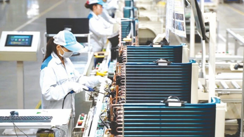 IMF dự báo tăng trưởng GDP Việt Nam đạt 7%