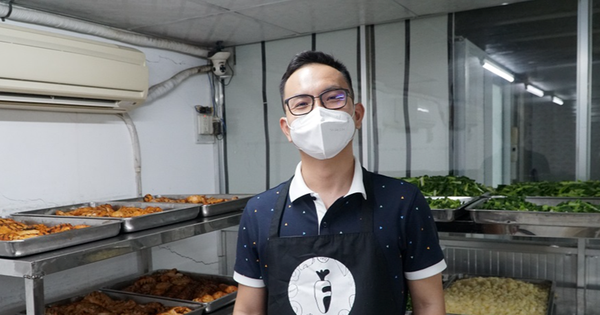 Từ giám đốc công nghệ đến start-up… bán cơm