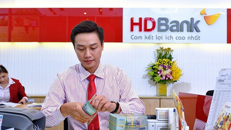 Mua cổ phiếu HDB không công bố, một cá nhân bị phạt gần 600 triệu đồng
