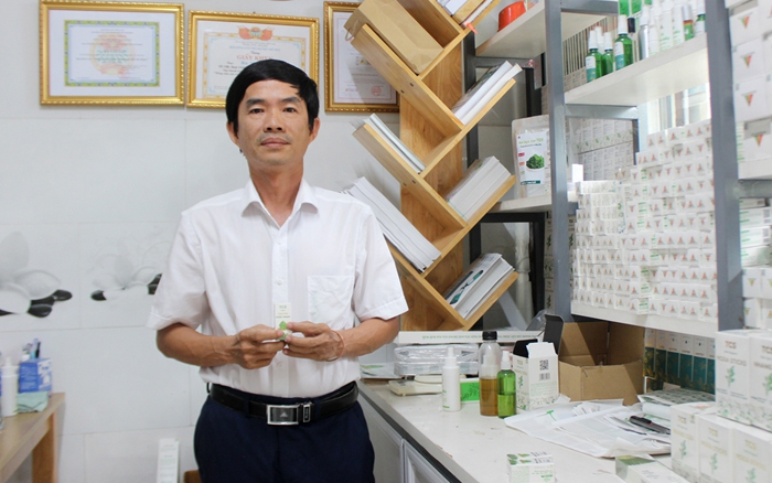 Clip: Tinh dầu khẩu trang của nông dân TP.Thủ Đức có khả năng tiêu diệt virus Sars-CoV-2