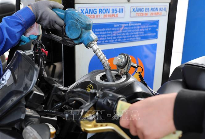 VPI dự báo giá xăng ngày 1/4 giảm về ngưỡng 27.000 đồng/lít