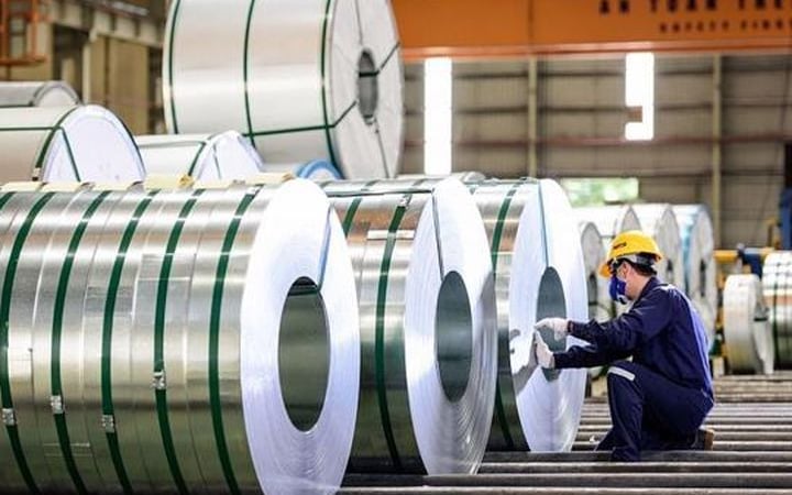 Lợi nhuận ngành thép dự báo giảm mạnh nửa đầu năm 2023, cổ phiếu HPG, HSG, NKG được định giá thế nào?