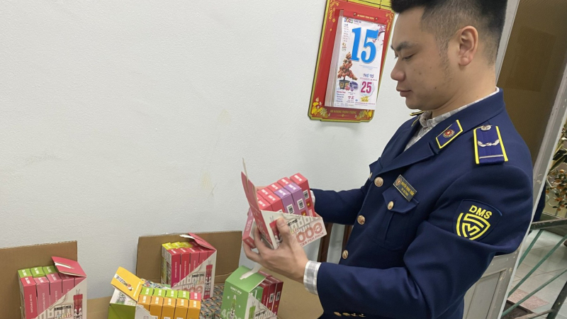 Cục QLTT Hà Nội: Nghiêm khắc xử lý nếu cán bộ buông lỏng quản lý kinh doanh thuốc lá