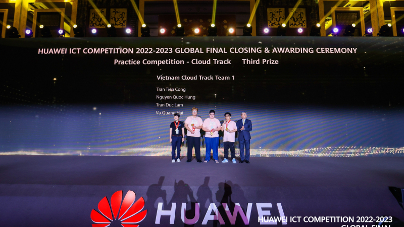 Sinh viên Việt Nam giành giải Ba chung kết toàn cầu Cuộc thi Huawei ICT Competition 2022-2023
