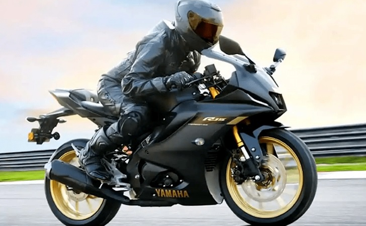 Yamaha trình làng R15 phiên bản 'Kỵ sĩ bóng đêm', giá 51 triệu đồng