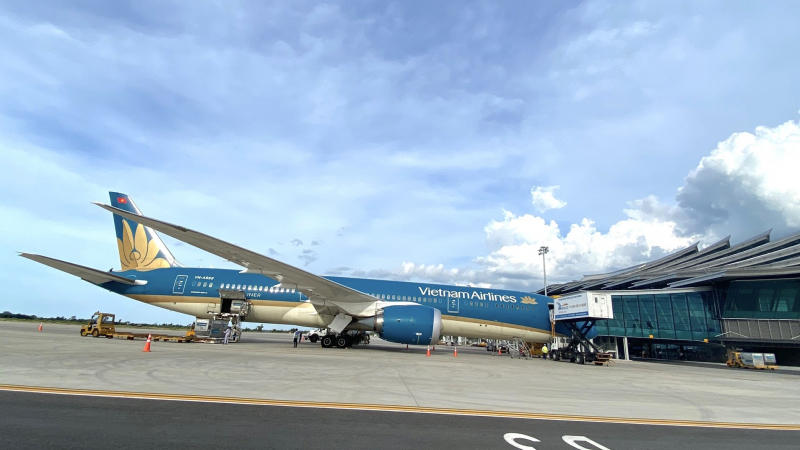 Vietnam Airlines lần đầu dùng “siêu máy bay thân rộng” Boeing 787 đến Huế