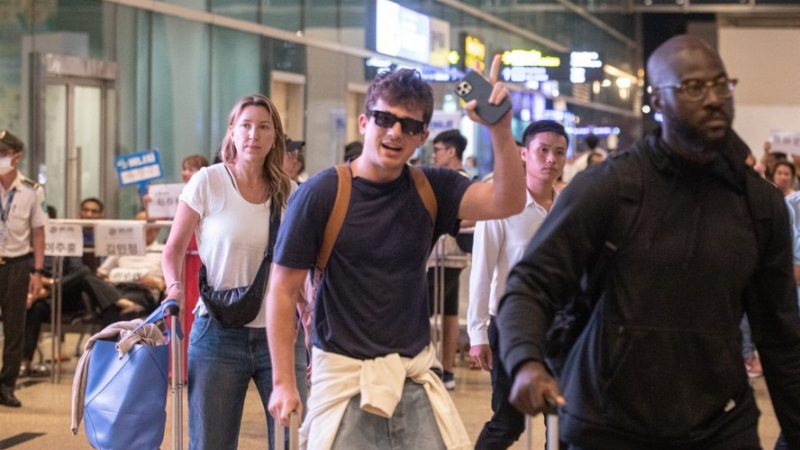 Vinpearl Nha Trang khoe sắc hết cỡ để đón siêu sao Charlie Puth