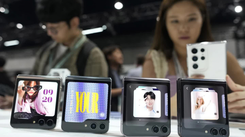 'Soi' hai smartphone gập mới của Samsung