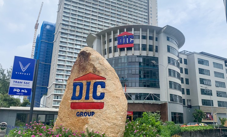 Cổ phiếu bất động sản 'nhuộm đỏ', mã DIG của DIC Corp 'nằm' gần sát sàn