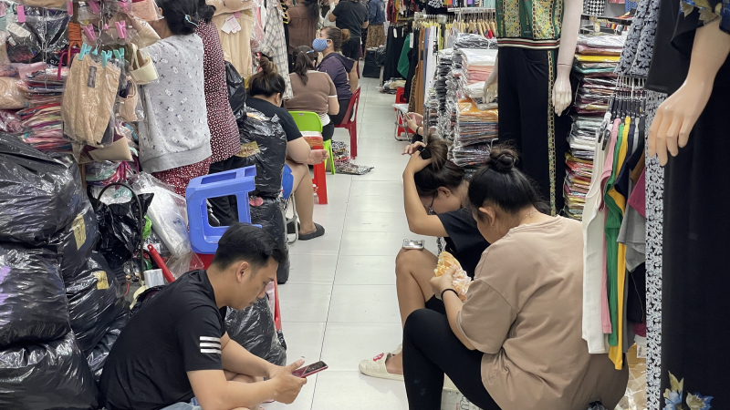 Lo hàng Trung Quốc triệt tiêu hàng Việt - Bài 2: DN ra tín hiệu SOS, than cạnh tranh kiểu này chỉ có chết