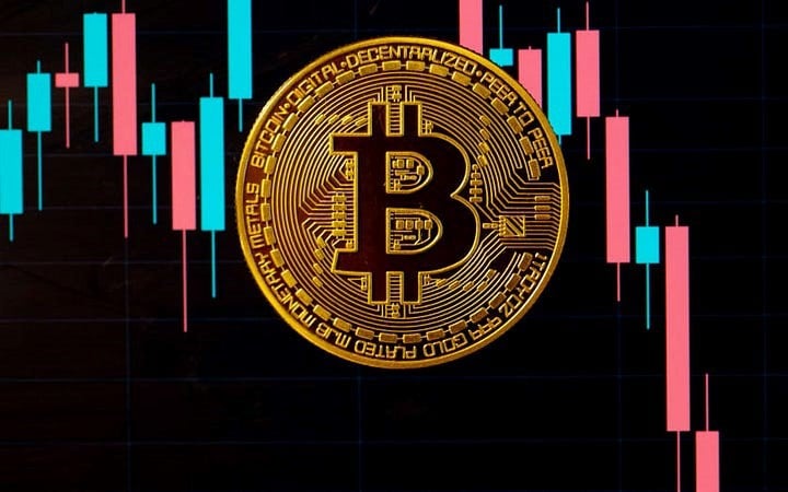 Giá Bitcoin rơi về dưới 90.000 đô la sau 10 ngày leo đỉnh