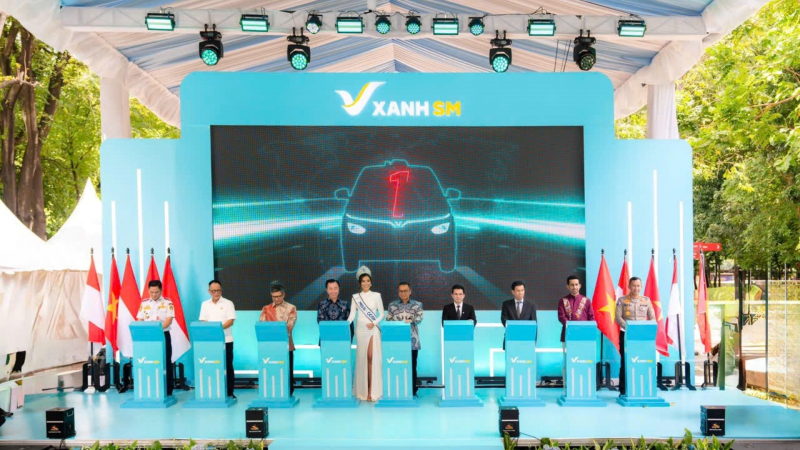 Xanh SM khai trương dịch vụ taxi điện tại Indonesia