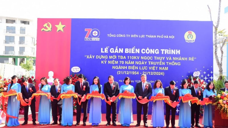 EVNHANOI tổ chức Lễ gắn biển công trình “Xây dựng mới TBA 110kV Ngọc Thụy và nhánh rẽ”