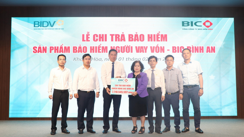 BIC trao hơn 7,7 tỷ đồng quyền lợi bảo hiểm cho khách hàng vay vốn tại BIDV Khánh Hòa