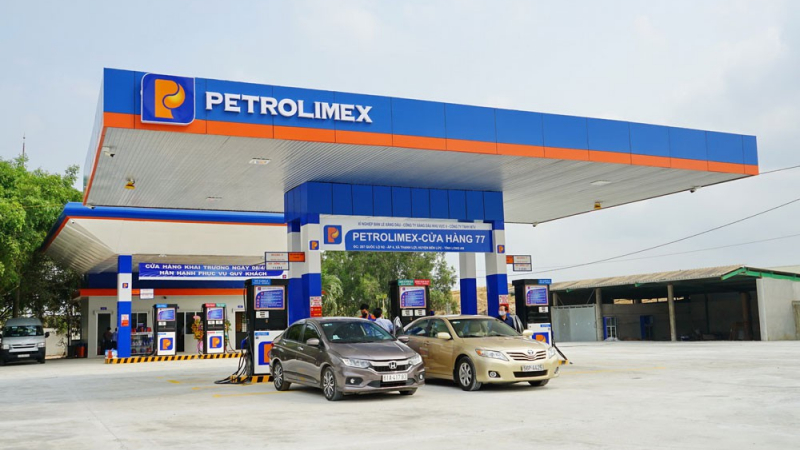 Kinh doanh 2023 Petrolimex (PLX) 'thắng lớn', lãi hơn 8 tỷ đồng mỗi ngày