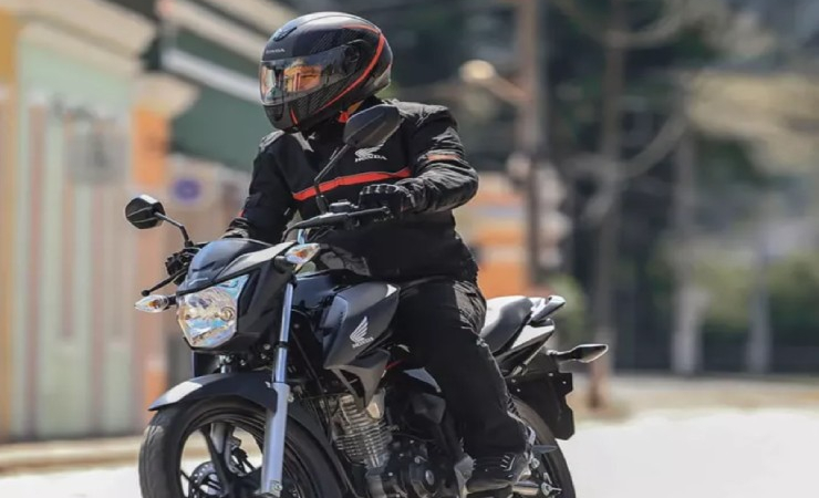 Honda CG 160 Titan 2024: Sức hút mạnh mẽ với phái mạnh
