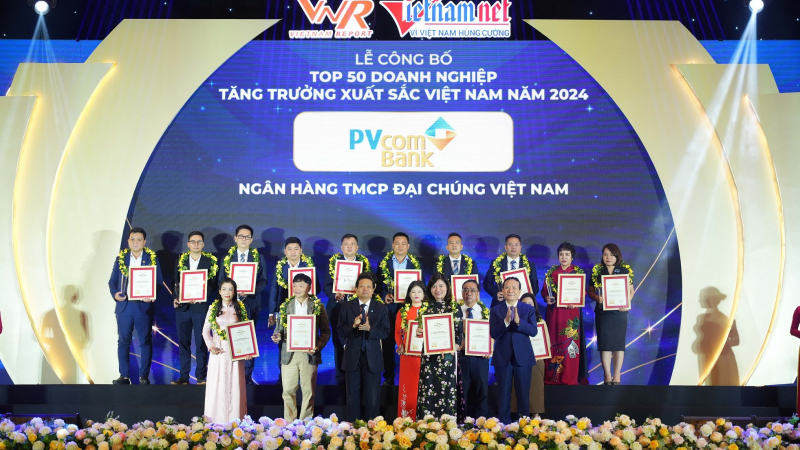 PVcomBank lần thứ năm liên tiếp được vinh danh doanh nghiệp phát triển nhanh nhất Việt Nam