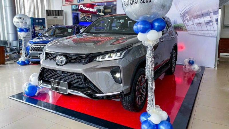 Giá xe Toyota Fortuner lăn bánh tháng 5/2024: Giảm mạnh khi Ford Everest, Hyundai Santa Fe đều giảm