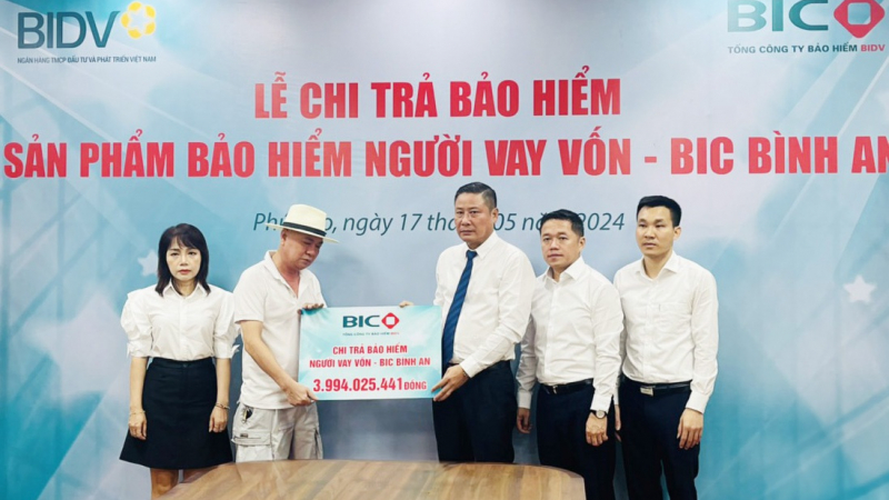 BIC chi trả gần 4 tỷ đồng quyền lợi bảo hiểm cho khách hàng tại Phú Thọ