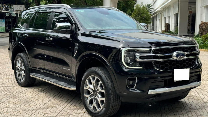 Sau 2 năm lăn bánh, Ford Everest cũ bán lại giá ngỡ ngàng
