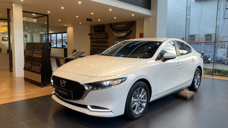 Giá xe Mazda 3 lăn bánh tháng 7/2024: Đua giảm giá với Honda Civic, Toyota Corolla Altis